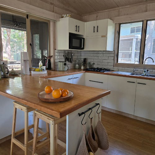 Couran Cove Eco Cabin ECD 2 Bedroom Kitchen Image